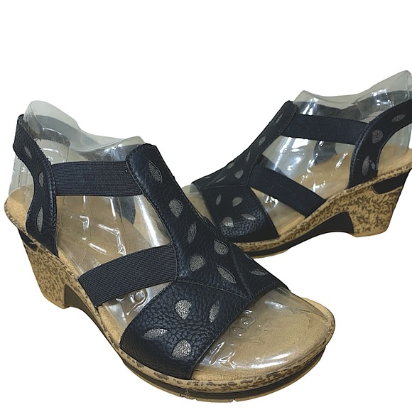 Rieker Black Wedge Sandal Sz 37 Strappy Sling Back Confort Neutral Casual - Picture 1 of 16